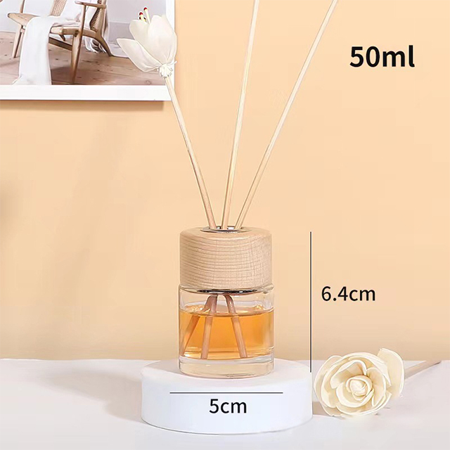 50ml 100ml 150ml 200ml Round Clear Glass Diffuser Bottle with Wooden Lid