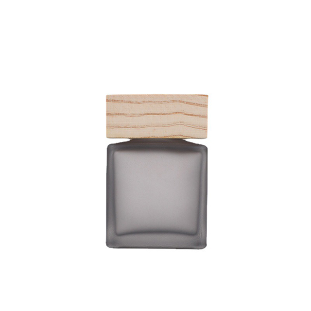 100ml Clear Frosted Square Glass Aromatherapy Bottle with Wooden Lid